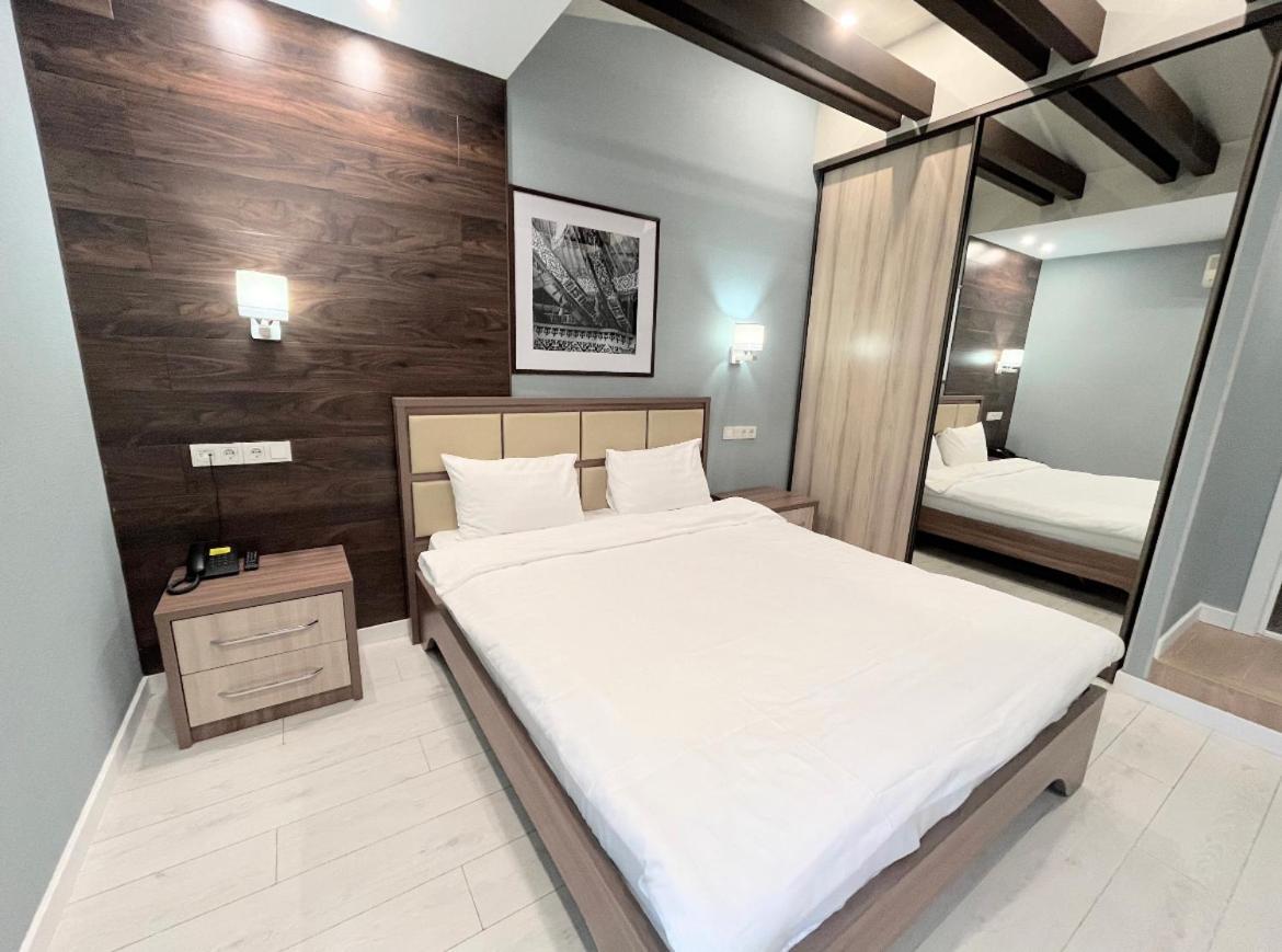 Resident Hotel Gogol Αλμάτι Εξωτερικό φωτογραφία