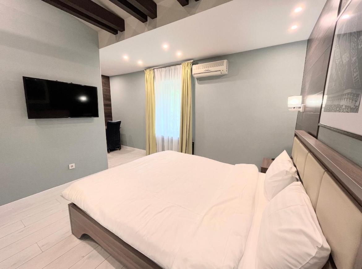 Resident Hotel Gogol Αλμάτι Εξωτερικό φωτογραφία