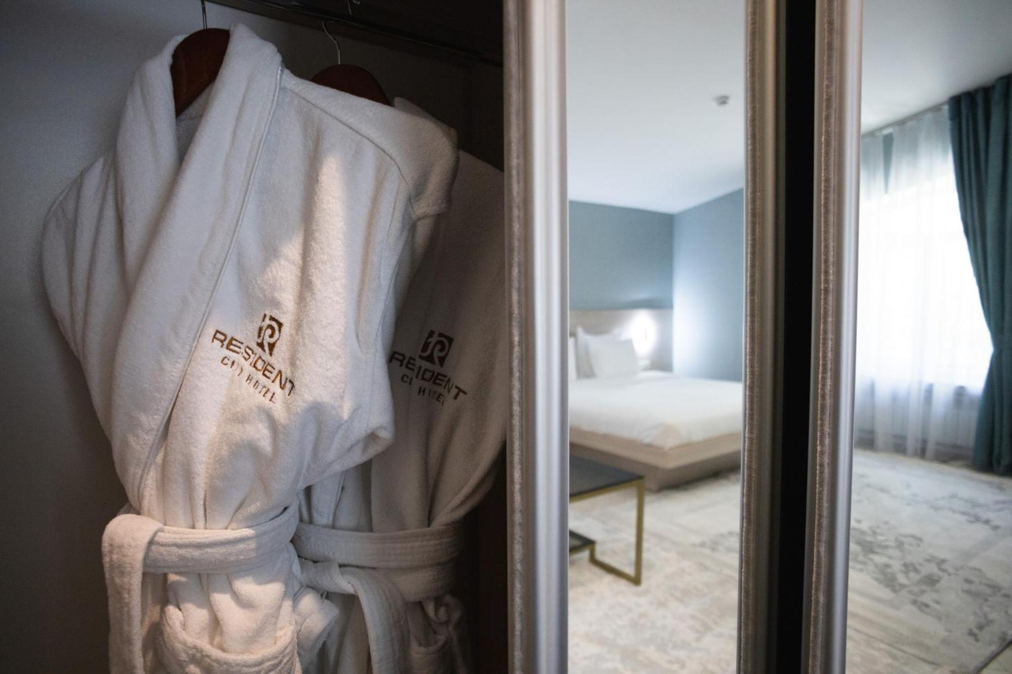 Resident Hotel Gogol Αλμάτι Εξωτερικό φωτογραφία