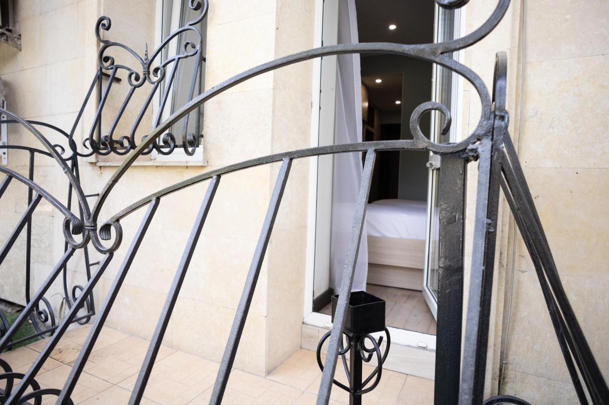 Resident Hotel Gogol Αλμάτι Εξωτερικό φωτογραφία