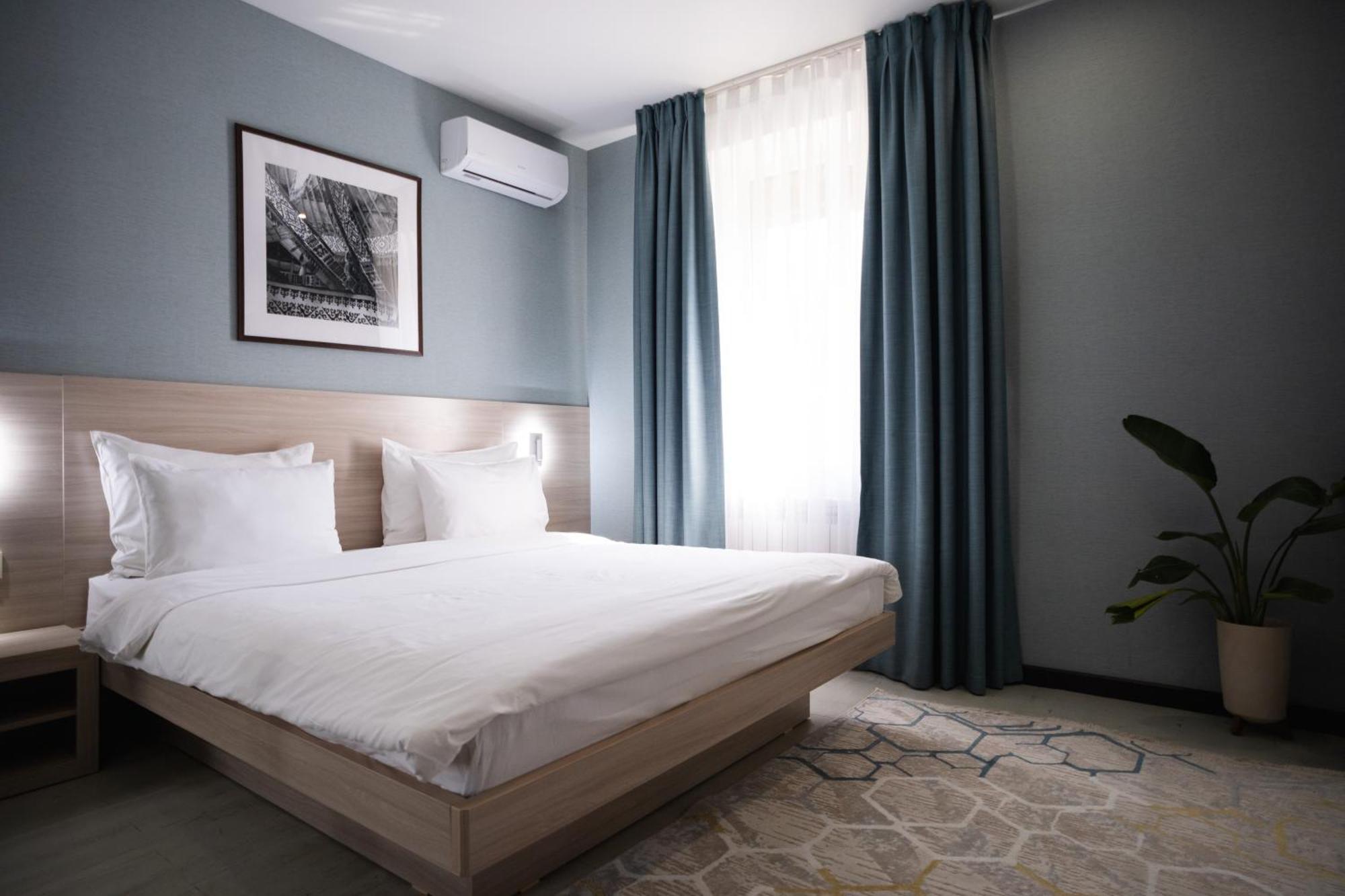Resident Hotel Gogol Αλμάτι Εξωτερικό φωτογραφία