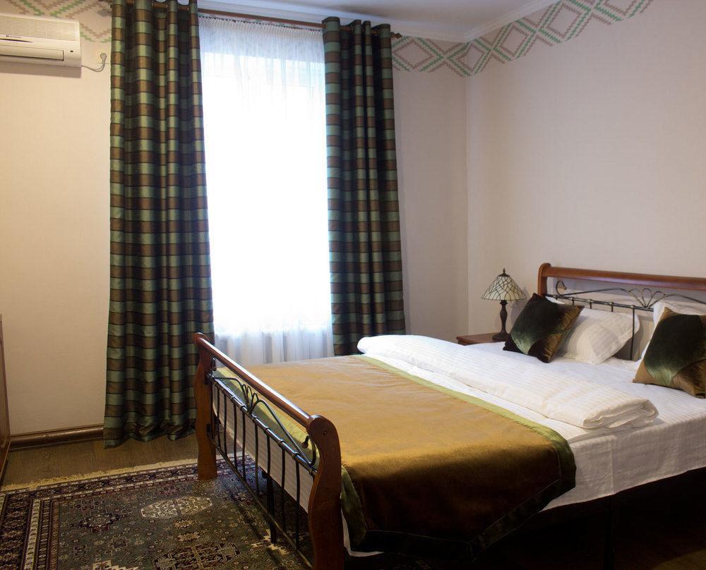 Resident Hotel Gogol Αλμάτι Εξωτερικό φωτογραφία