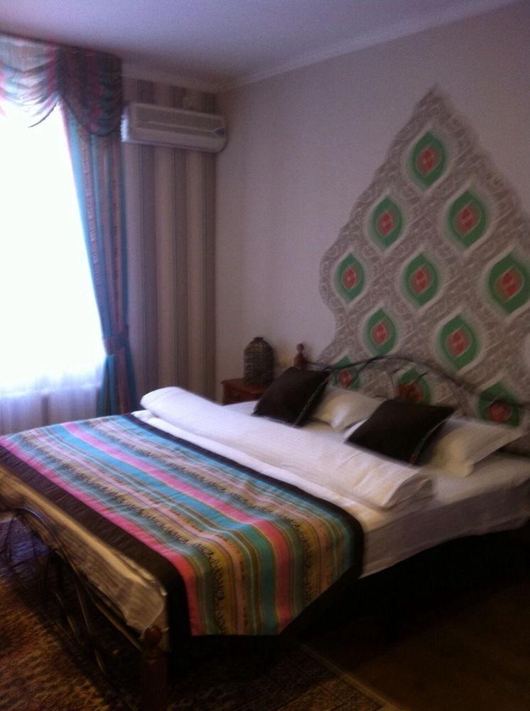 Resident Hotel Gogol Αλμάτι Εξωτερικό φωτογραφία