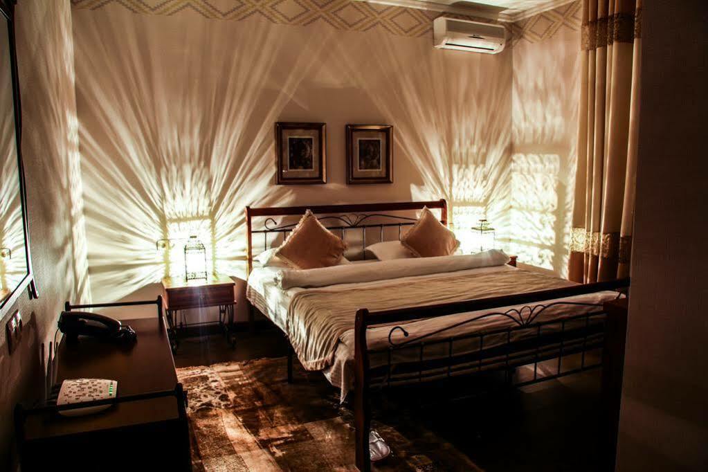 Resident Hotel Gogol Αλμάτι Εξωτερικό φωτογραφία